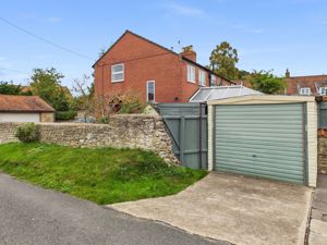 Garage/parking space- click for photo gallery